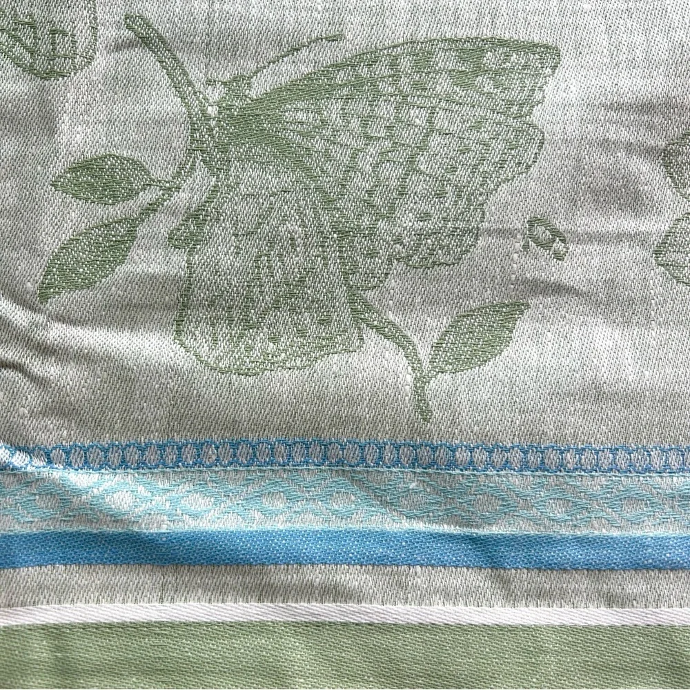 WILLIAM SONOMA spring butterfly jacquard table runner - Picture 9 of 10